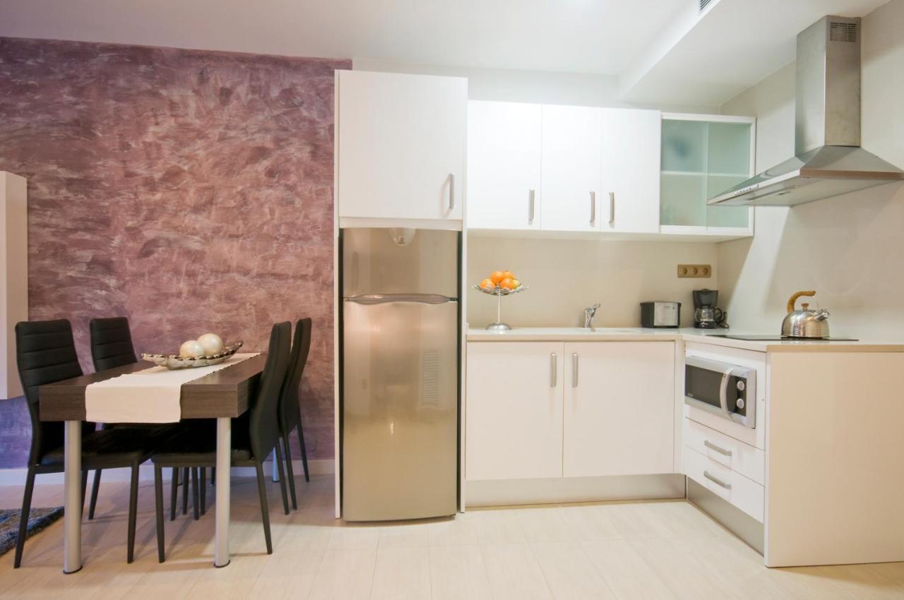 Aparthotel Rambla108 Barcelona Rom bilde